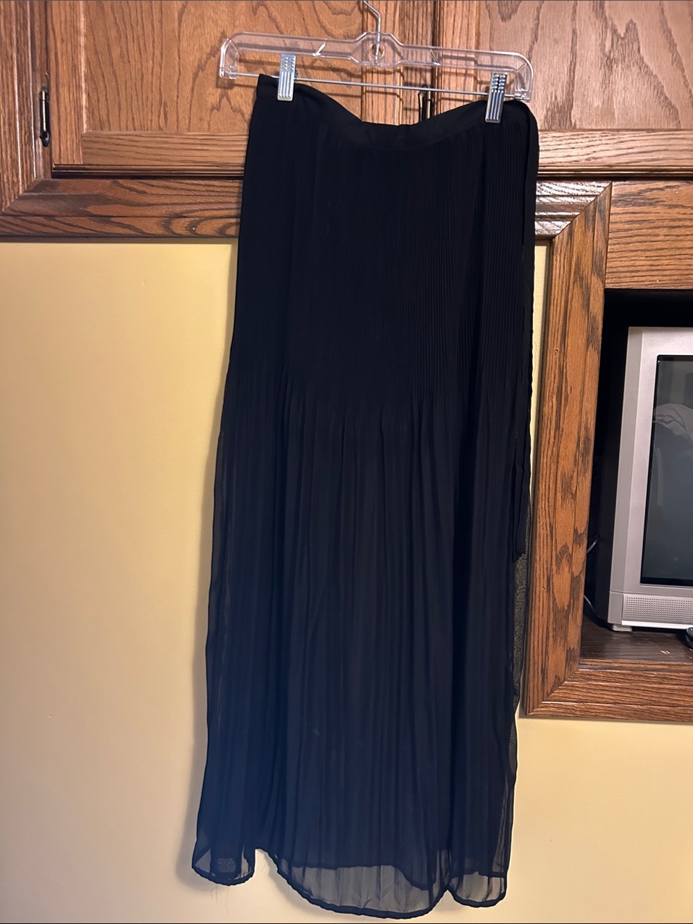 Forever 21 Black Pleated Maxi Skirt